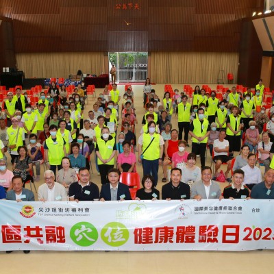 社區共融暖人心！社區共融穴位健康體驗日2025圓滿舉行，黃小玉校長親授長者穴位保健